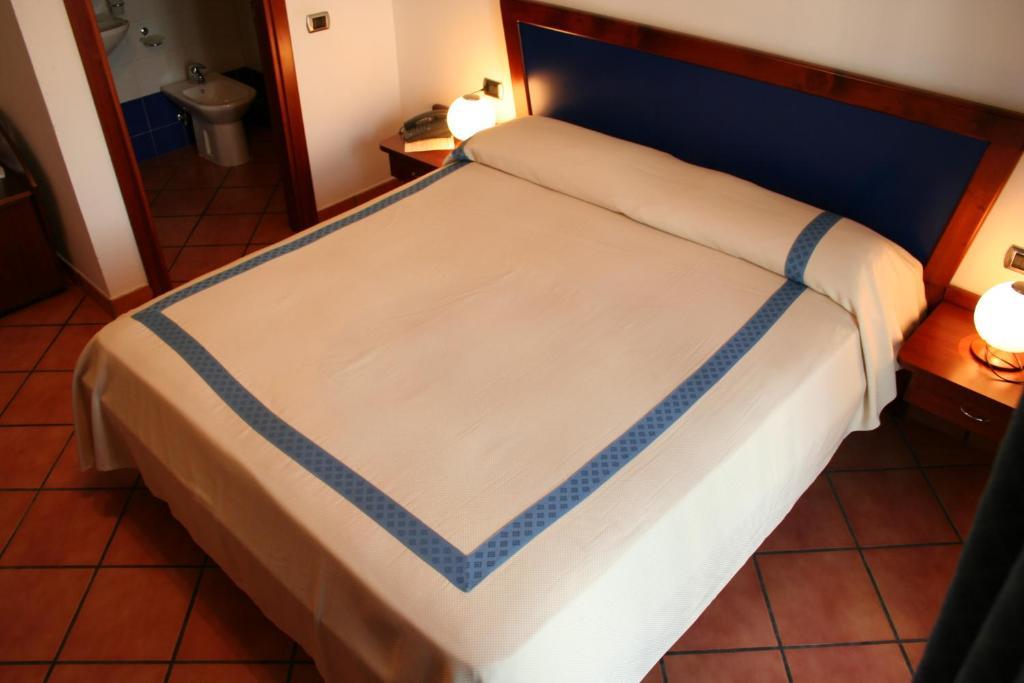 Hotel Locanda Dei Trecento Sapri Kamer foto